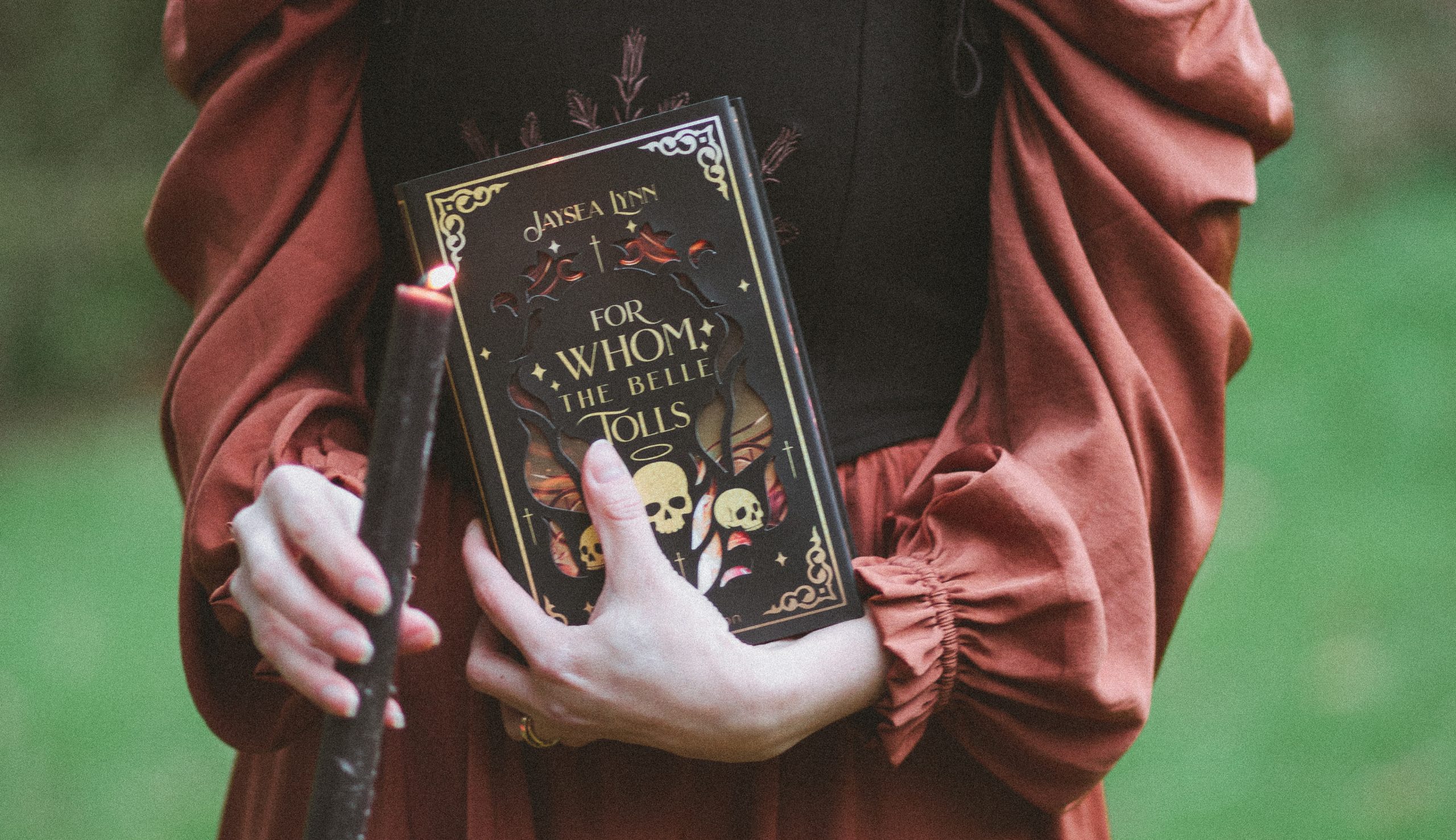 Buchrezension For Whom The Belle Tolls